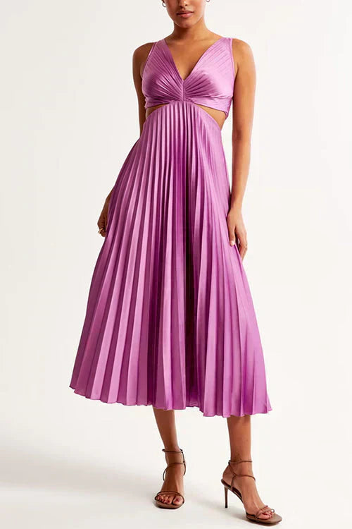 Madeleine™ | Pleated cut-out dress
