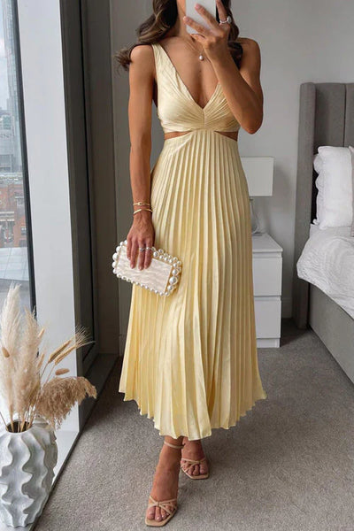 Madeleine™ | Pleated cut-out dress