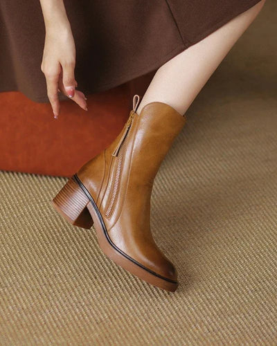 Garciel | Black leather ankle boots with comfortable heels, elegant and timeless