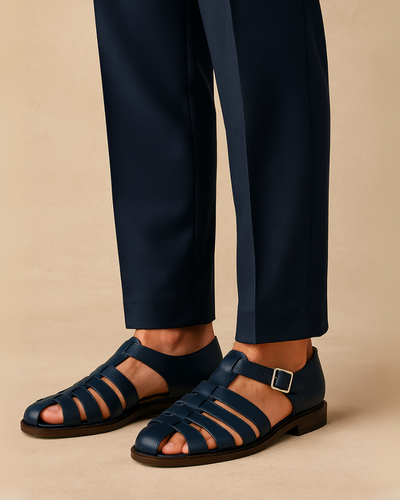 Jade | Closed sandal with elegant buckle