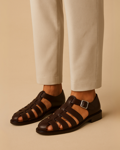 Jade | Closed sandal with elegant buckle