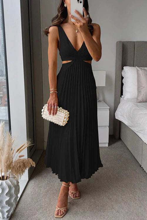 Madeleine™ | Pleated cut-out dress
