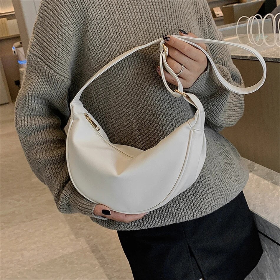 Hannah | Elegant small bag with practical design