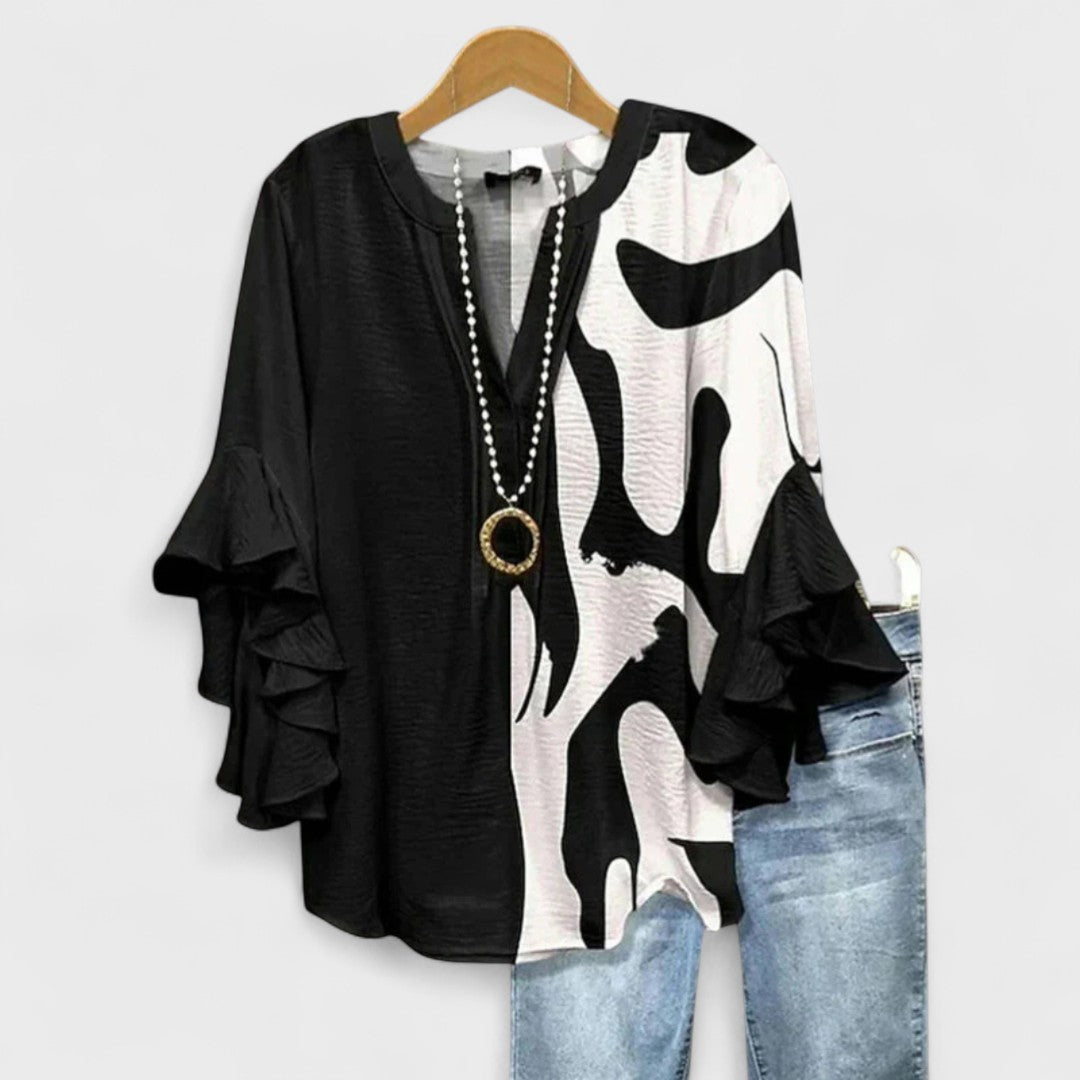 Isabella | Blouse with Elegant Flowers