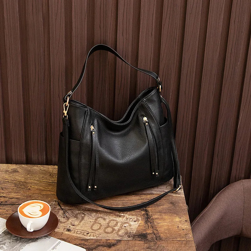 Blanche | Stylish handbag made of leather